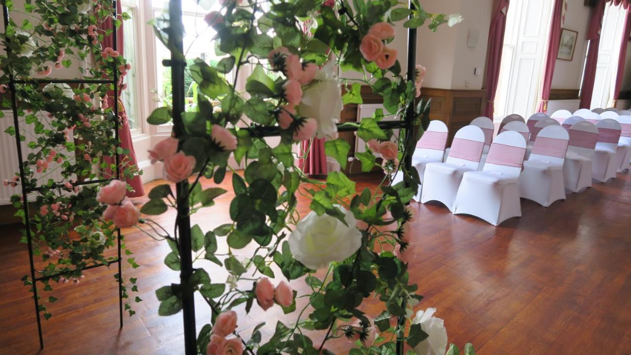 George And Abbotsford Hotel Мелроуз Екстериор снимка