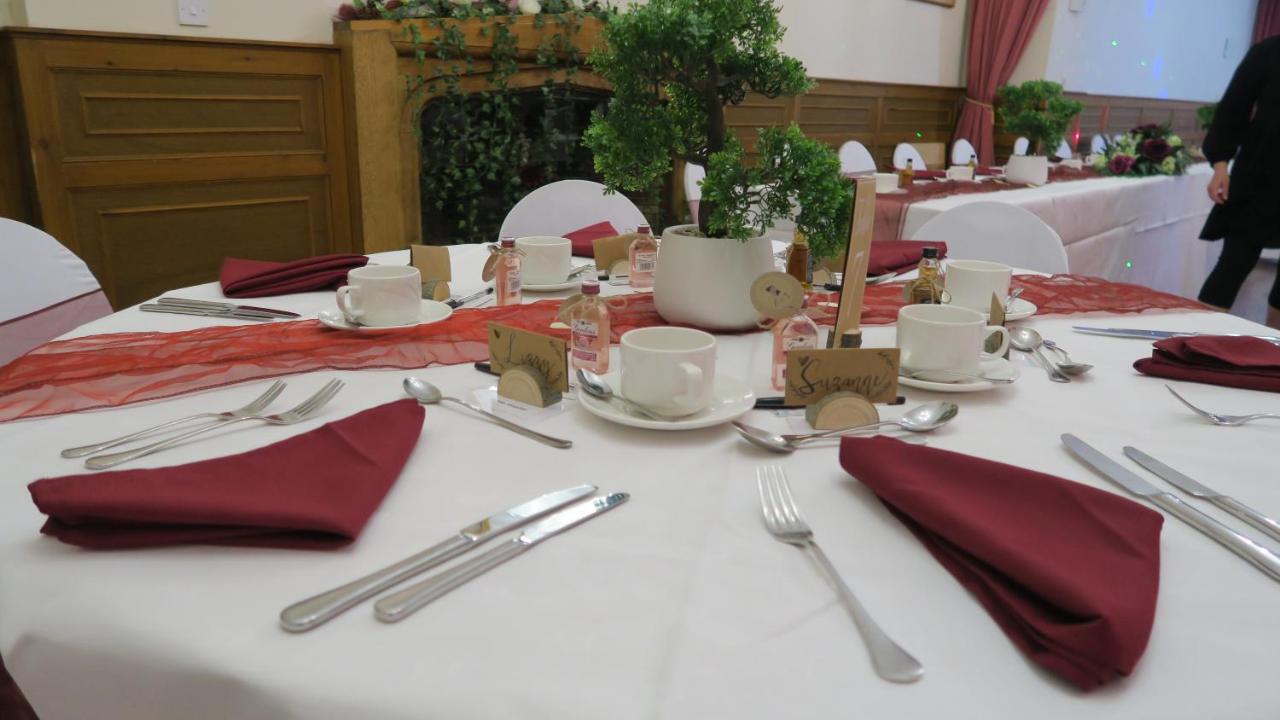 George And Abbotsford Hotel Мелроуз Екстериор снимка